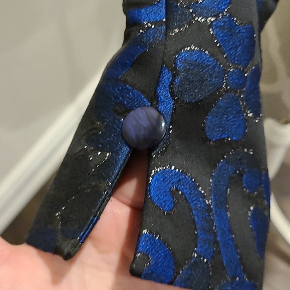Tory Burton silk & wool vibrant blue and black suit - Picture 7 of 13